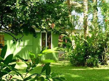Bonjouir Lodge Paradise Теахупоо Экстерьер фото
